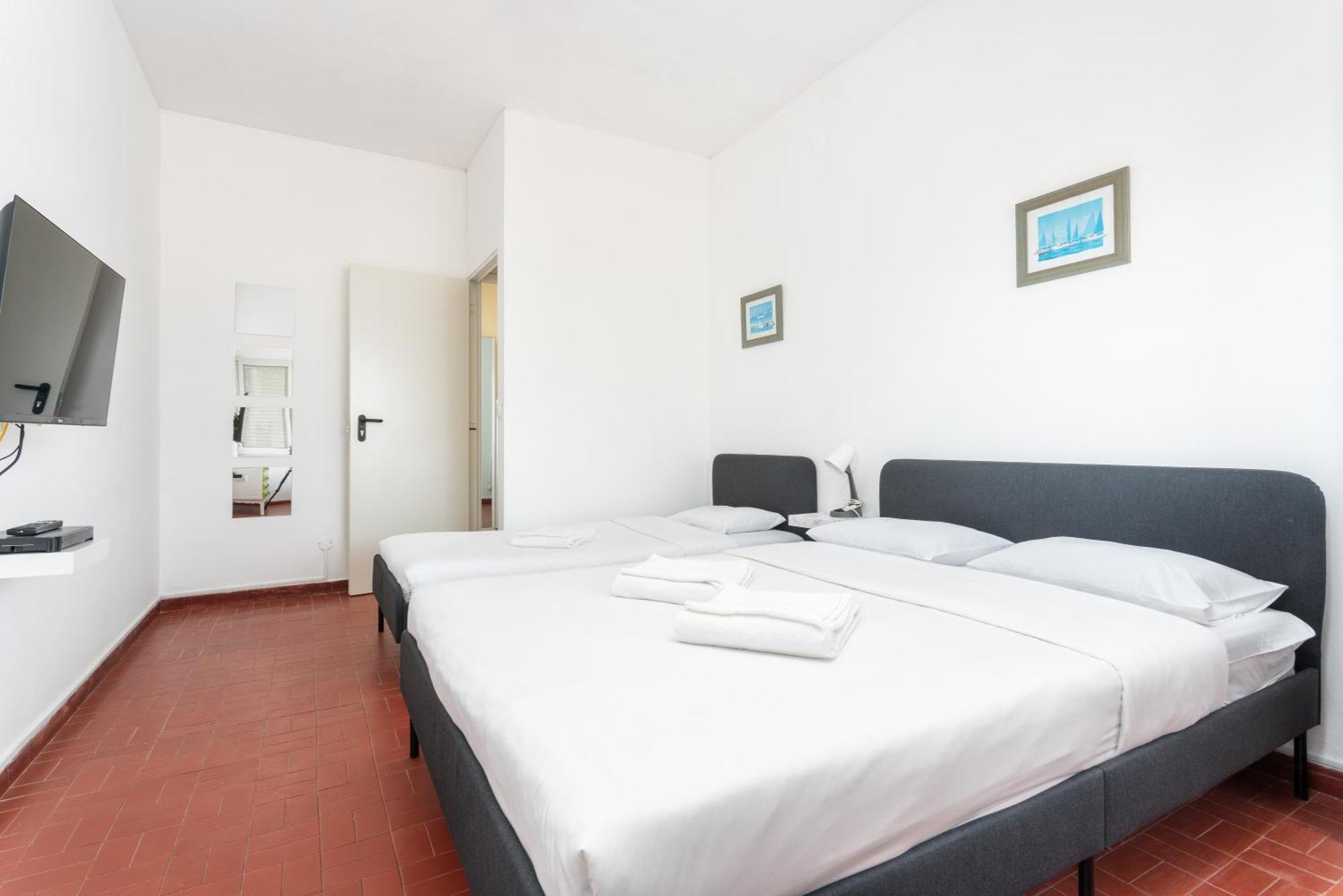 Blife Faro Beach Hostel & Rooms 外观 照片