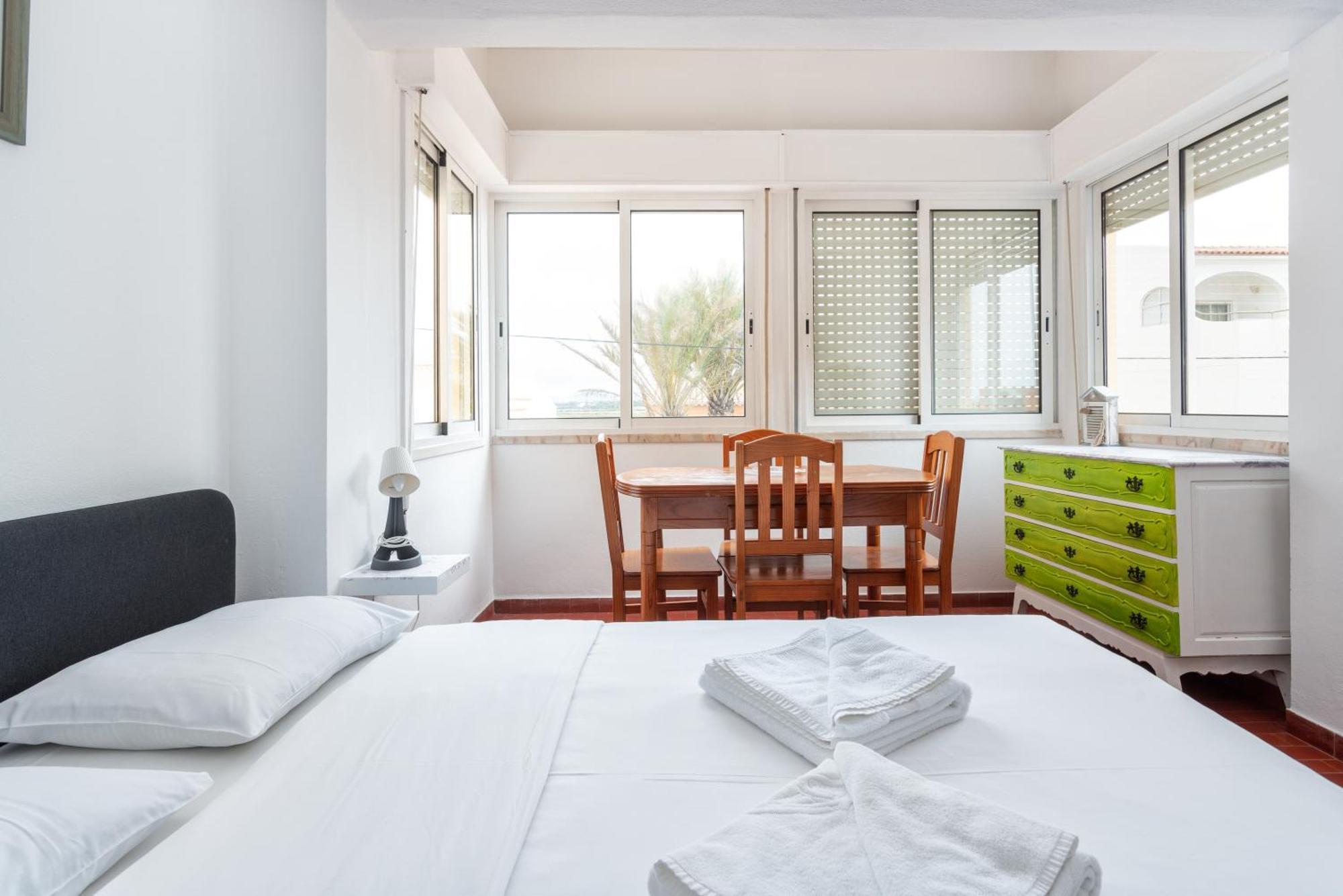 Blife Faro Beach Hostel & Rooms 外观 照片